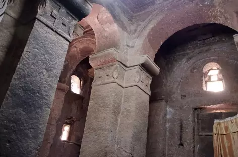 Intérieur d'une église monolithique de Lalibela - Ethiopie