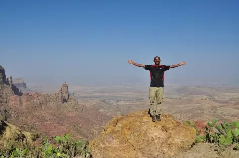 L'un de nos guides lors d'une randonnée dans le massif du Gheralta - Ethiopie