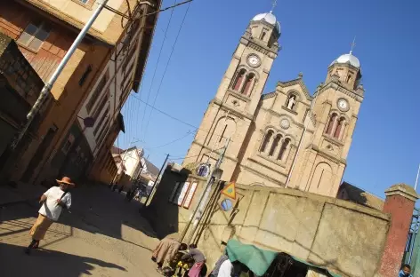 Ville haute de Fianarantsoa et sa cathédrale - Madagascar