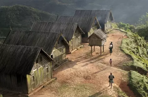 Pays zafimaniry, maisons traditionnelles - Madagascar