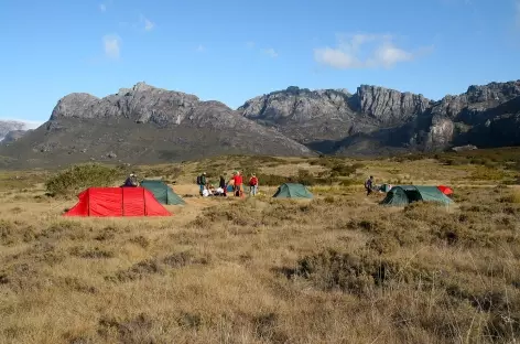 Camp dans le massif de l'Andringitra - Madagascar