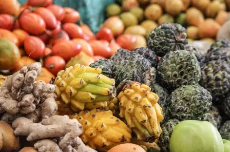 Etal de fruit sur le marché de Silvia - Colombie
