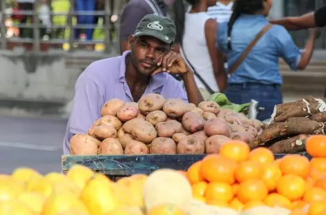 Petit marché à Carthagène - Colombie