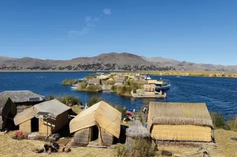 Îles Uros sur le lac Titicaca - Pérou