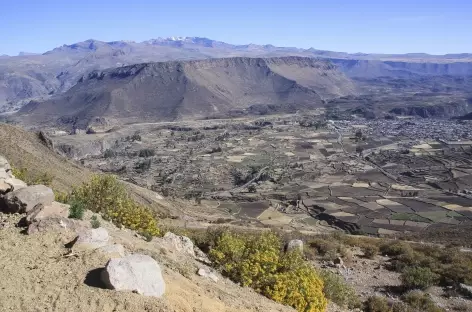 Vue sur Chivay depuis le col de Patapampa - Pérou