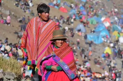 Un visage, un costume, une ambiance lors de la fête de Qollurity - Pérou