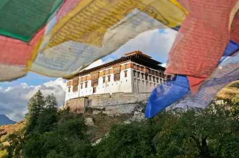 Regard sur le Dzong de Paro  - Bhoutan
