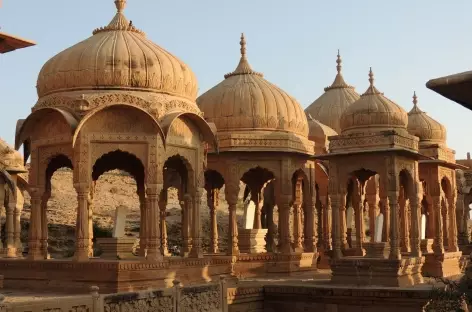 Cénotaphes à Jaisalmer, Rajasthan, Inde