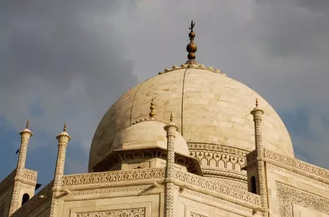 Le Taj Mahal dans la lumière du matin, Agra, Inde