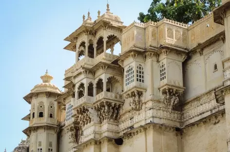 Détail d'architecture du City Palace à Udaipur, Rajasthan