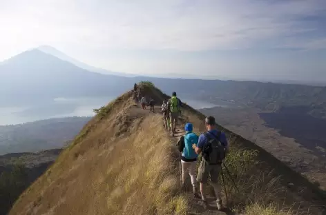 Crête sommitale du Mt Batur (1717 m), Bali - Indonésie