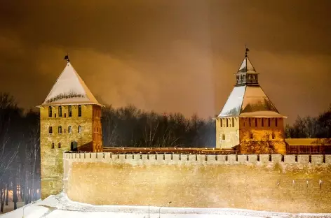 Novgorod, les murs du Kremlin