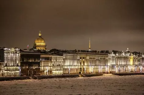 Saint-Petersbourg, tour de l'Amirauté et Saint-Isaac