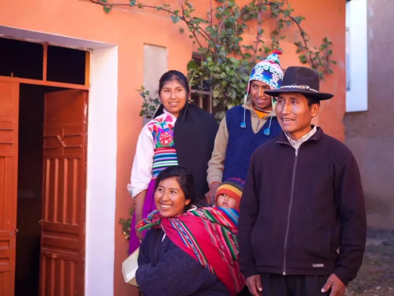 Notre famille d'accueil sur l'île d'Amantani - Pérou, &copy; Christian Juni - TIRAWA 
