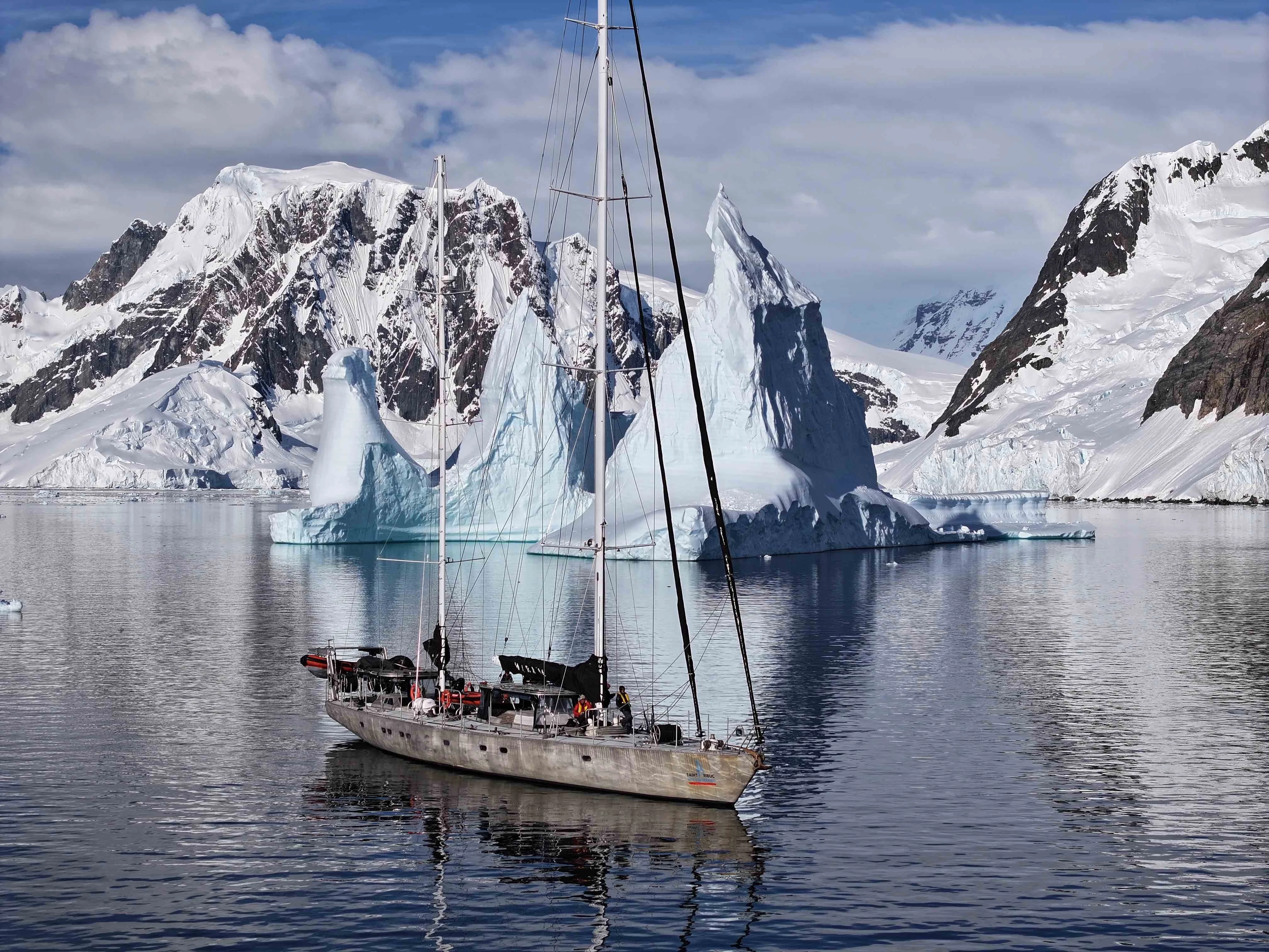 Croisière en Antarctique à bord d’un voilier d’exception