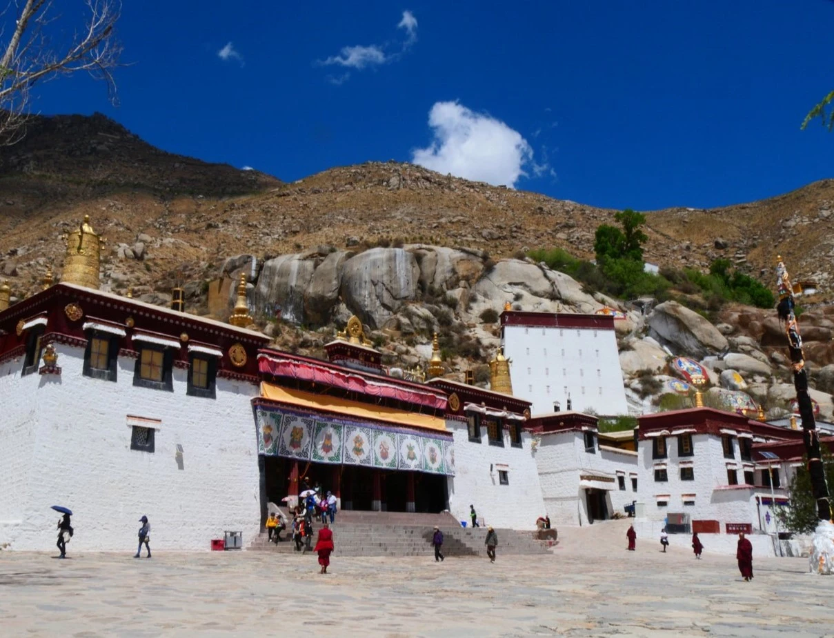 Monastères et Lacs du Tibet Central