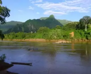 Aventures Hors du Temps au Laos : Laos