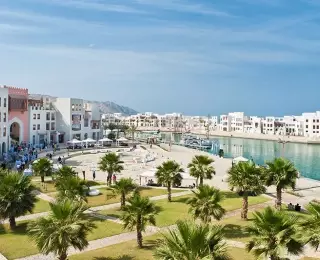 Extension balnéaire à Sifah