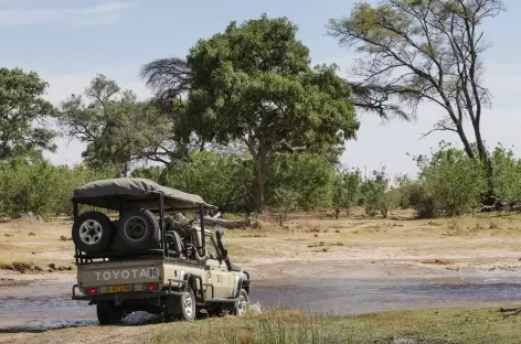 Notre 4x4 sur les pistes de Moremi - Botswana