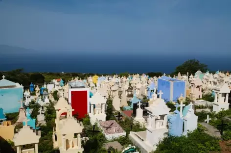 Cimetière dans les environs de São Filipe, Fogo - Cap-Vert