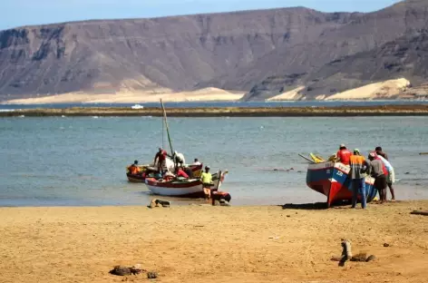 Pêcheurs à Baia das Gatas, São Vicente - Cap-Vert