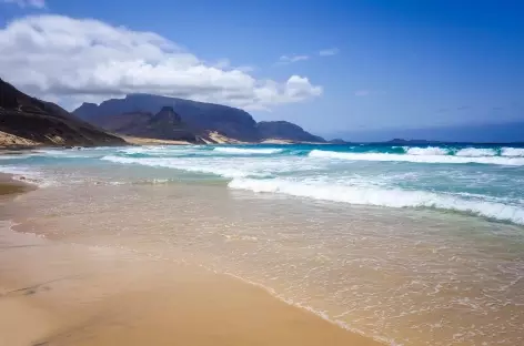 Plage de Baia das Gatas, île de São Vicente, Cap-Vert