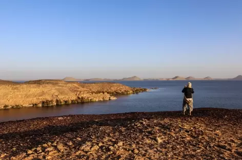 Coucher du soleil dans l’anse de El Khour, lac Nasser