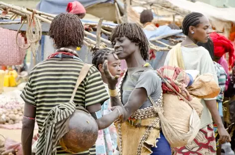 Le marché du jeudi de Key Afer, Vallée de l'Omo - Ethiopie