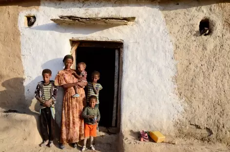 Rencontre avec les villageois, massif du Gheralta - Ethiopie