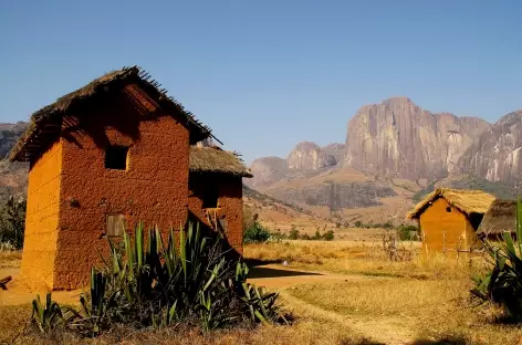 Vallée du Tsaranoro - Madagascar