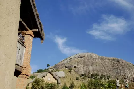 Trek dans la région de la montagne Somaina, pays betsileo - Madagascar