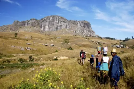 Trek dans la région de la montagne Somaina, pays betsileo - Madagascar