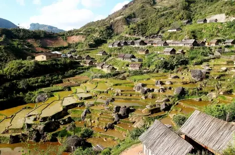 Trek en pays zafimaniry, rizières et maisons traditionnelles - Madagascar