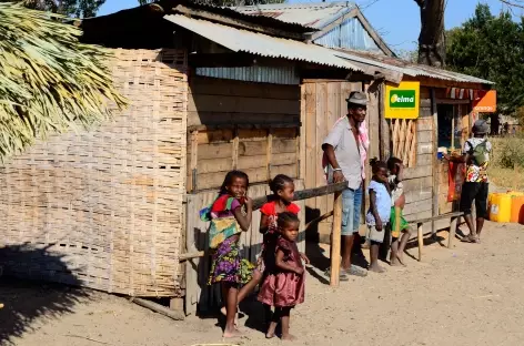 Piste entre Malaimbandy et Sakoazato - Madagascar