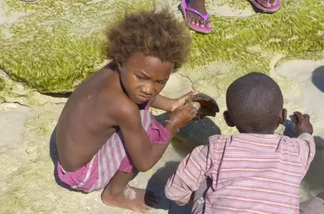 Sur la plage vers Andavadoaka - Madagascar