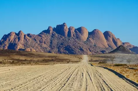 Sur la piste vers Spitzkoppe - Namibie