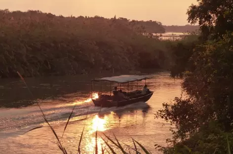 Navigation sur la rivière Rufiji, Parc de Nyerere - Tanzanie