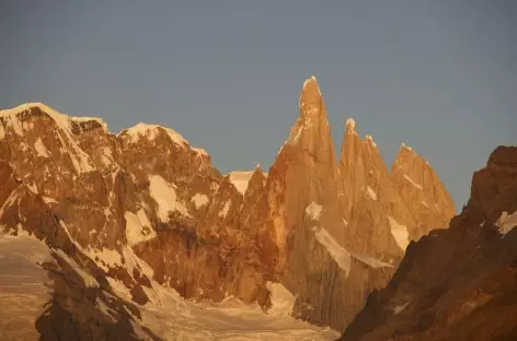 Lever de soleil sur le Cerro Torre - Argentine