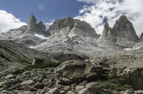Parc national Torres del Paine, marche dans la Vallée des Français - Chili