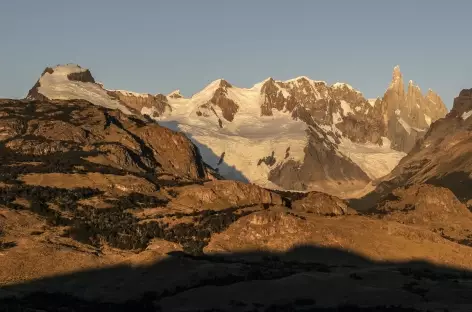 Lever de soleil sur le Cerro Torre - Argentine