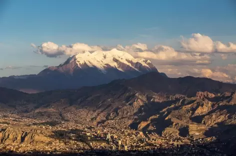 Illimani et La Paz