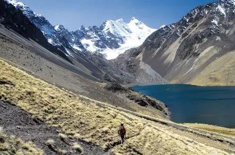 Cordillère Royale, marche face au Condoriri - Bolivie