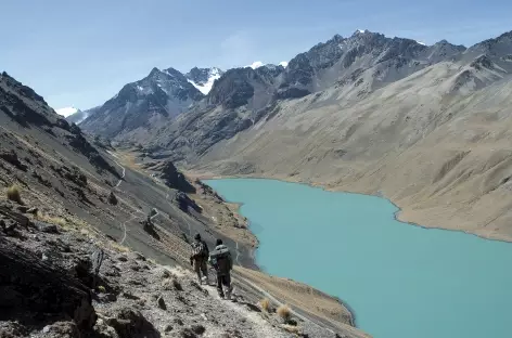 Cordillère Royale, descente vers la laguna San Francisco - Bolivie