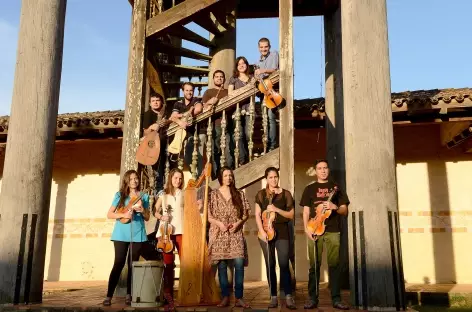 L'ensemble Paraguay Barocco avant le concert