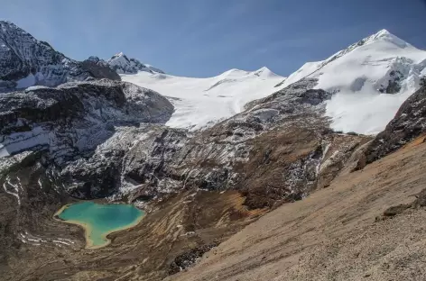 Belle lagune turquoise au pied du Cerro Don Luis - Bolivie