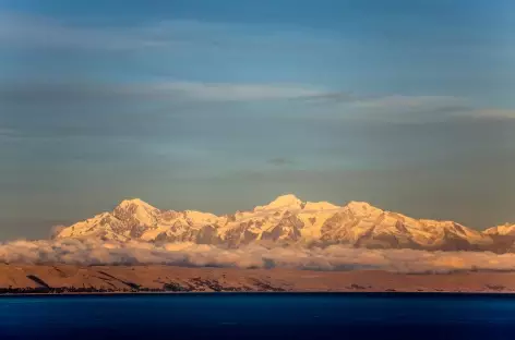 Cordillère Royale depuis l'île du Soleil  - Bolivie