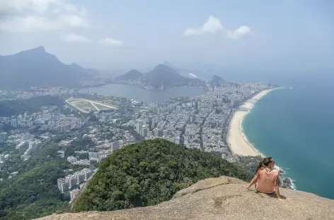 Panorama depuis le sommet du Morro dos Irmaos - Brésil