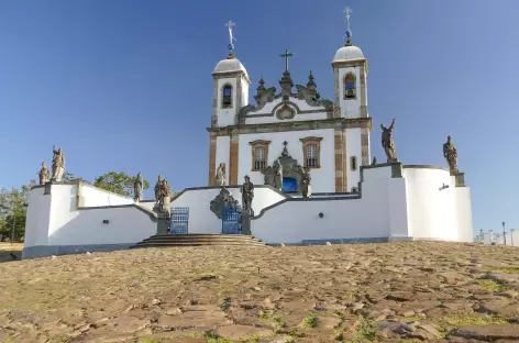 Basilique de Bom Jesus de Matosinhos avec les statues des 12 prophètes - Brésil