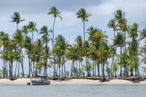 Arrivée en bateau sur l'île Boipeba - Brésil