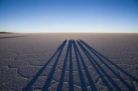 Jeu d'ombres sur le salar d'Uyuni - Bolivie